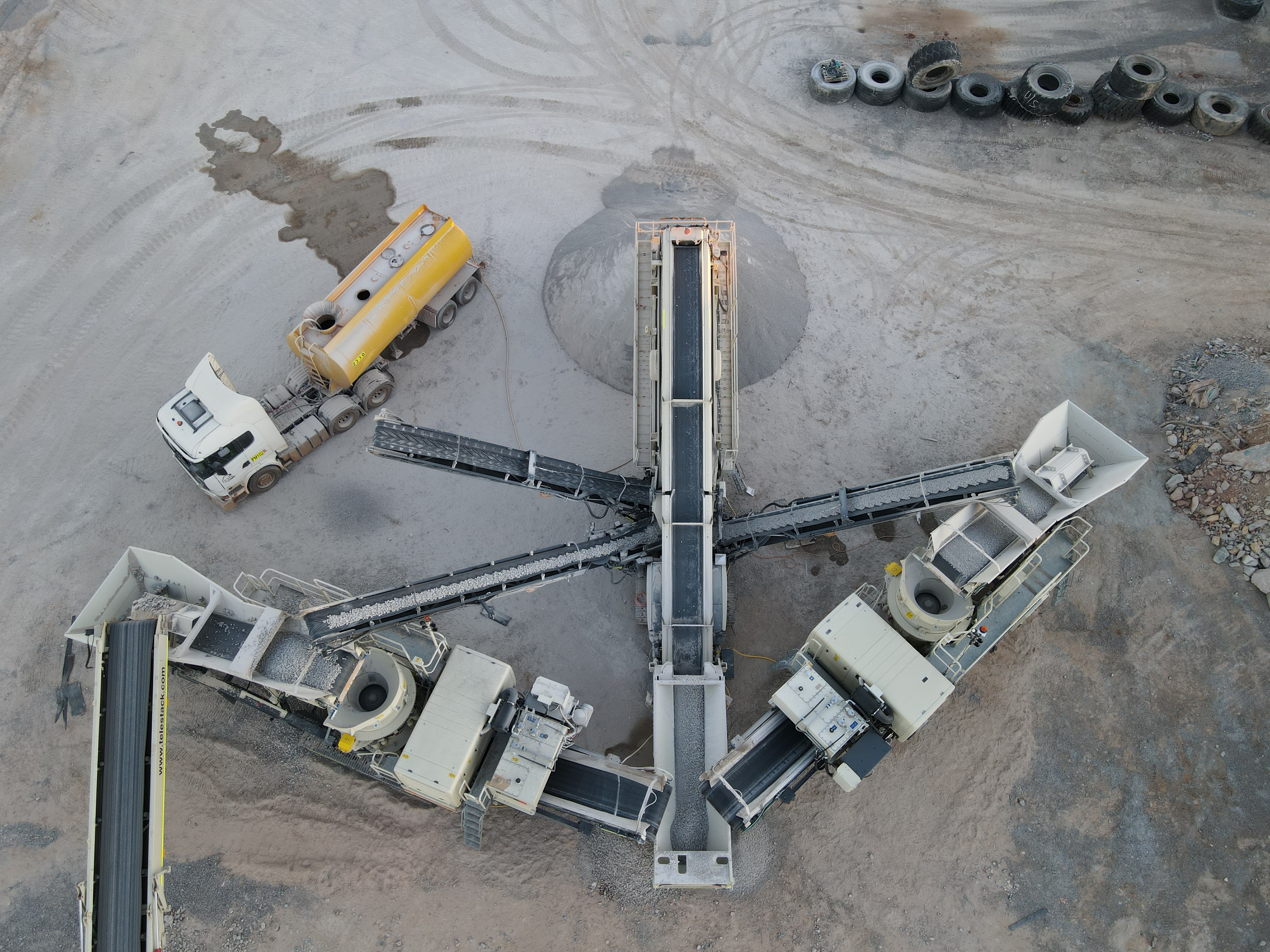 Wide aerial of a mobile crushing site at Marvel Loch in the WA Yilgarn