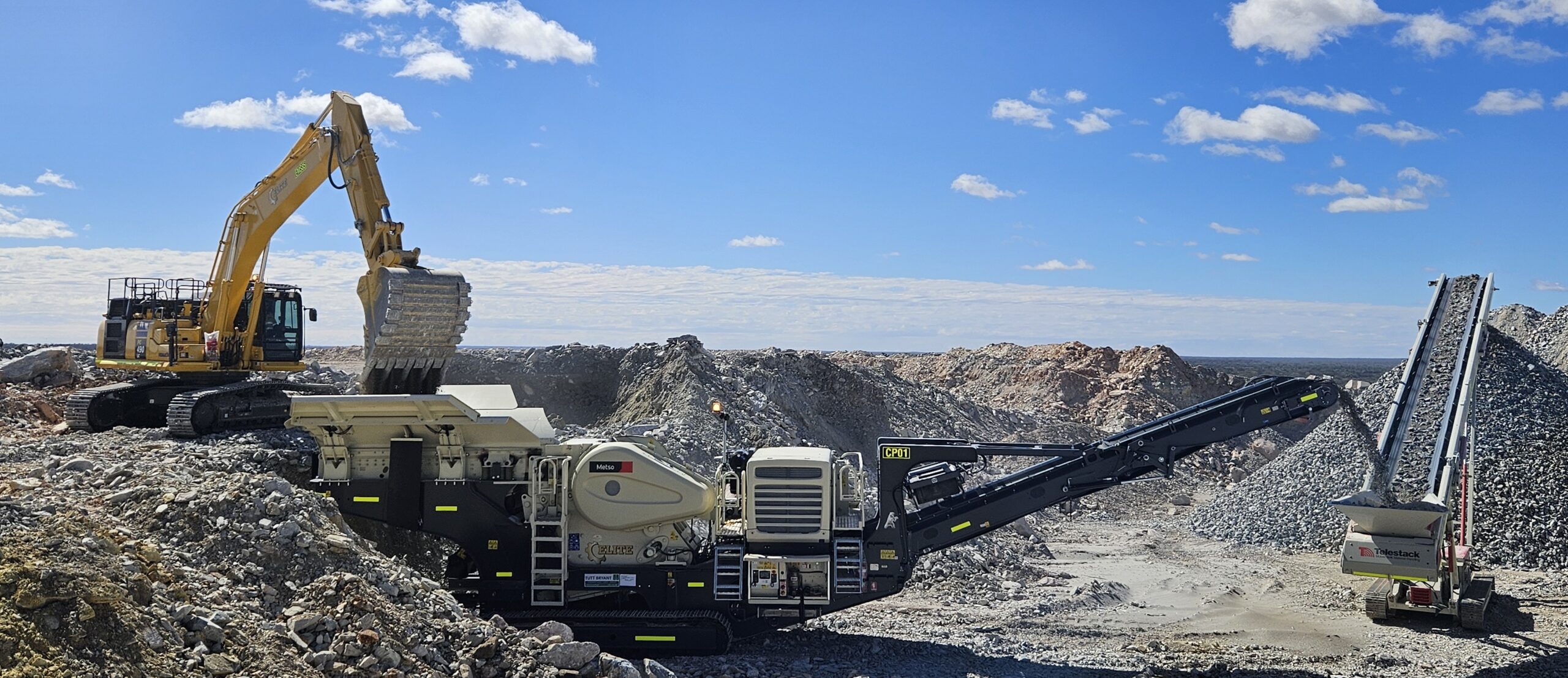 Full mobile crushing train with Komatsu excavator, Metso jaw crusher and Telestack stacker for campaign hire